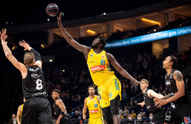 触国际明星 触国际明星